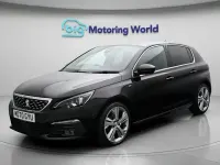 Gebraucht Peugeot 308 Premium 131 PS (96 kW) 2021 Schwarz Kleinwagen