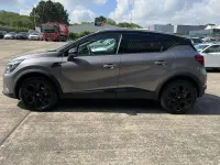 Usado Renault Captur Rive Gauche 89 HP (65 kW) 2023 Cinzento SUV