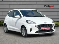 Used Hyundai i10 SE 65 HP (47 kW) 2023 White Hatchback