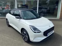 Used Suzuki Swift 2025 Pure white / mineral grey Hatchback