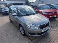 Usado Skoda Roomster SE 105 CV (77 kW) 2011 Beige Monovolumen
