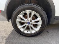 Used Ford Kuga Zetec 140 HP (102 kW) 2012 White SUV