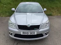 Usado Skoda Octavia vRS 170 CV (125 kW) 2010 Plateado Utilitario