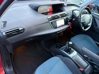 Used Citroën Grand C4 Picasso Feel 120 HP (88 kW) 2016 Red MPV