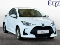 Used Toyota Yaris 116 HP (85 kW) 2022 White Hatchback