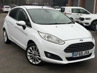 Used Ford Fiesta Titanium X 100 HP (73 kW) 2015 White Hatchback