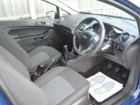 Gebraucht Ford Fiesta Studio 82 PS (60 kW) 2015 Blau Kleinwagen