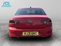 Begagnad VW Passat SEL 2021 Röd Sedan