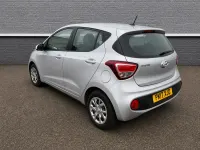 Begagnad Hyundai i10 SE 67 HK (49 kW) 2017 Silver Halvkombi