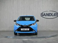 Usado Toyota Aygo X-cite 69 CV (50 kW) 2015 Azul Utilitario