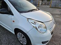 Used Suzuki Alto 2013 White Hatchback