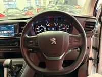 Second-hand Peugeot Expert 2021 Alb Van