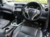 Käytetty Nissan Navara Tekna 190 HP (139 kW) 2016 Sininen Nouto