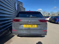 Second-hand VW Golf VIII R-line 150 CP (110 kW) 2022 Gri Break