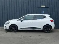 Used Renault Clio Iconic 90 HP (66 kW) 2019 White Hatchback
