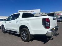 Used Mitsubishi L200 148 HP (108 kW) 2020 White Pickup