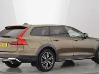 Used Volvo V90 CC 188 HP (138 kW) 2018 Estate