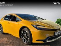 Used Toyota Prius 223 HP (164 kW) 2025 Yellow Hatchback