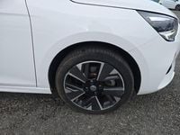 Second-hand Vauxhall Corsa-e Elite 100 kW (136 CP) 2022 Alb Hatchback