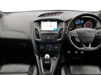 Używany Ford Focus Style 185 KM (136 kW) 2017 Niebieski Hatchback
