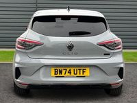 Używany Renault Clio V Techno 143 KM (105 kW) 2025 Hatchback
