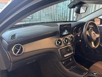 Used Mercedes GLA180 Urban 122 HP (89 kW) 2019 Grey SUV