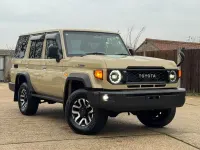 New Toyota Land Cruiser 204 HP (150 kW) 2025 Beige/black