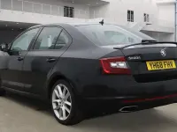 Usado Skoda Octavia vRS 230 HP (169 kW) 2018 Preto Citadino