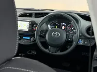 Second-hand Toyota Yaris Hybrid 2019 Argintiu Hatchback