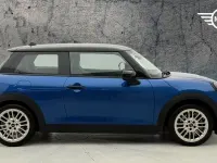 Used Mini Cooper Hatch 154 HP (113 kW) 2024 Blue Hatchback