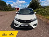 Used Honda Fit 137 HP (100 kW) 2016 White Hatchback