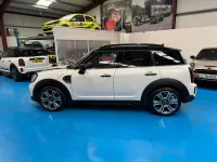 Used Mini Cooper Comfort 2023 White Hatchback