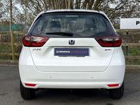 Used Honda Jazz Hybrid 109 HP (80 kW) 2022 White Hatchback