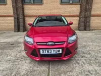 Used Ford Focus Titanium 2013 Red Estate