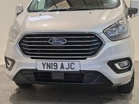Used Ford Tourneo Custom Zetec 130 HP (95 kW) 2019 Silver Van