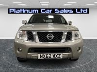 used Nissan Pathfinder 2.5 dCi Tekna 5dr