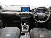 Used Ford Focus Active 125 HP (91 kW) 2022 Black Estate