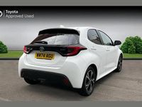 Used Toyota Yaris Hybrid Design 116 HP (85 kW) 2025 White Hatchback