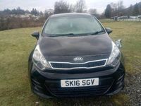 Używany Kia Rio 84 KM (61 kW) 2016 Czarny Hatchback