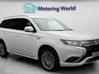 Used Mitsubishi Outlander P-HEV 224 HP (164 kW) 2021 White SUV