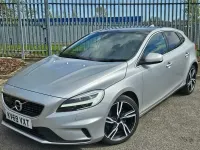 Used Volvo V40 R-Design 120 HP (88 kW) 2019 Silver Hatchback