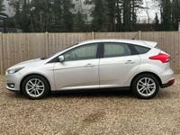 Used Ford Focus Zetec 125 HP (91 kW) 2015 Silver Hatchback