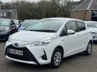 Used Toyota Yaris Hybrid 2024 White Hatchback