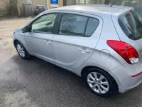Used Hyundai i20 Active 84 HP (61 kW) 2015 Silver Hatchback