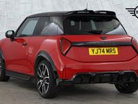 Usado Mini Cooper Hatch 113 kW (154 CV) 2025 Rojo Utilitario