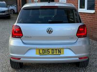 Used VW Polo Design 60 HP (44 kW) 2015 Silver Hatchback