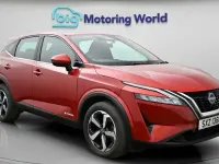 Gebraucht Nissan Qashqai Acenta Premium 190 PS (139 kW) 2023 Rot SUV