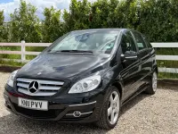 Used Mercedes B180 2011 Black MPV