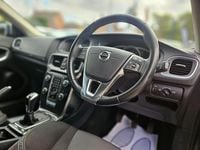 Used Volvo V40 Momentum 122 HP (89 kW) 2017 Grey Hatchback