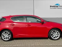 Used Lexus CT200h 134 HP (98 kW) 2020 Red Hatchback